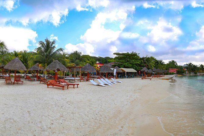 Isla Mujeres tour, Discover the amazing Caribbean Sea by Catamaran - An Honest Breakdown of the Experience