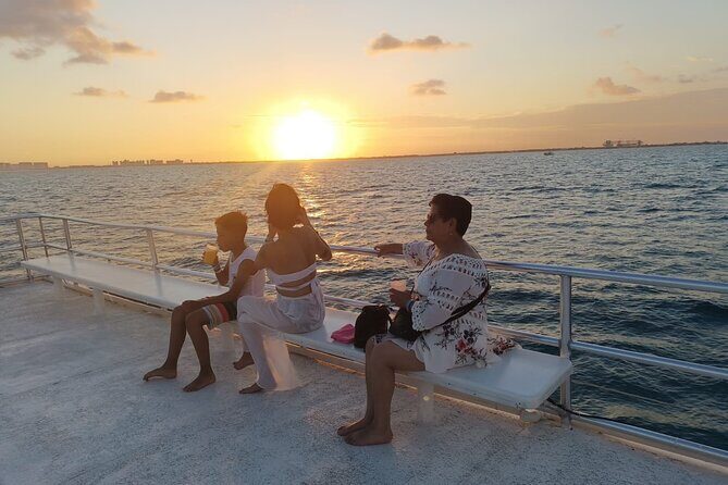 Isla Mujeres Tour with Open Bar Food and Snorkeling - Who Is This Tour Best For?