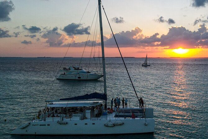 Isla Mujeres Unlimited! Open bar, Snorkel and Party! Trip from Playa Del Carmen - An In-Depth Look at the Tour Experience