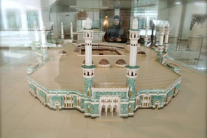 Islamic Arts Museum Admission Ticket with Hotel Pickup - Discover the Islamic Arts Museum with Hotel Pickup in Kuala Lumpur