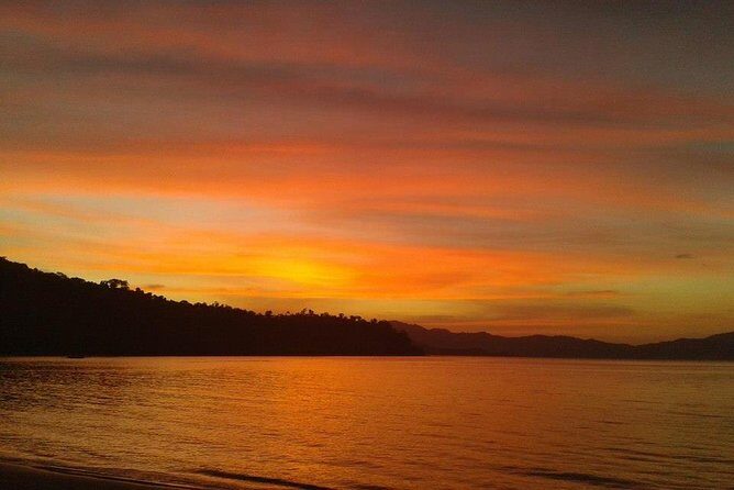 Island hopping in Portbarton w/ pick up in puerto princesa - The Experience: What You Can Expect