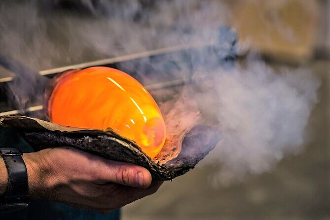 Island Hopping Tour: Mazzorbo, Burano and Murano - A Deep Dive into the Isle-Hopping Experience