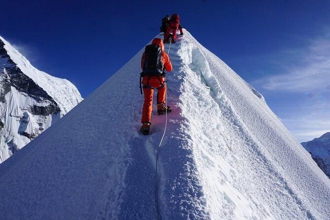 Island Peak Climbing - 20 Days - The Trek to Everest Base Camp