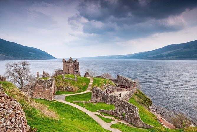 Isle of Skye Full Day Private Tour from Inverness - The Guides: Local Experts with a Sense of Humor