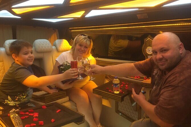 Istanbul Airport Transfer between, Hotels, and SAW Airport - The Vehicle and Amenities