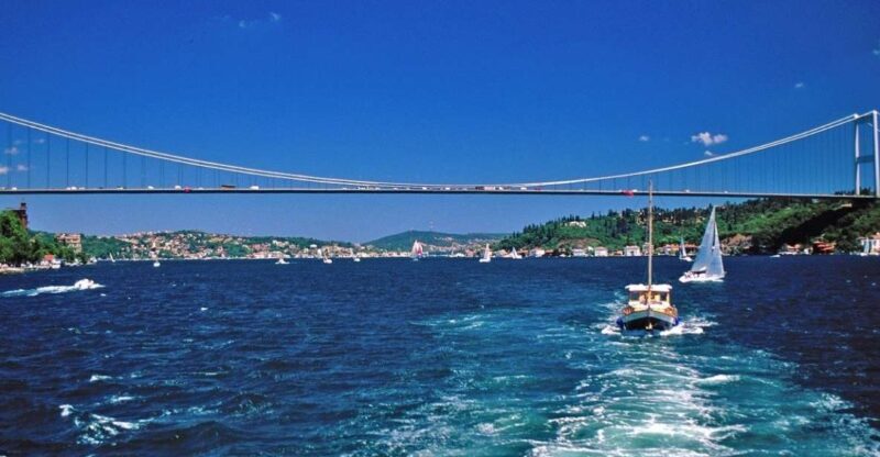 Istanbul: Bosphorus and Golden Horn Boat Tour - Authentic Experiences and What You’ll Love