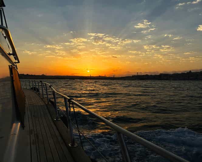 Istanbul: Bosphorus and Golden Horn Sunset Yacht Cruise - Who Is This Tour Best For?