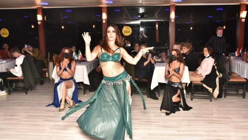 Istanbul: Bosphorus Dinner Cruise - Key Points