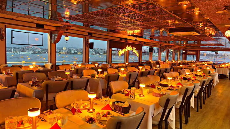 Istanbul: Bosphorus Dinner Cruise & Show with Private Table - Why Is This Tour a Great Choice?