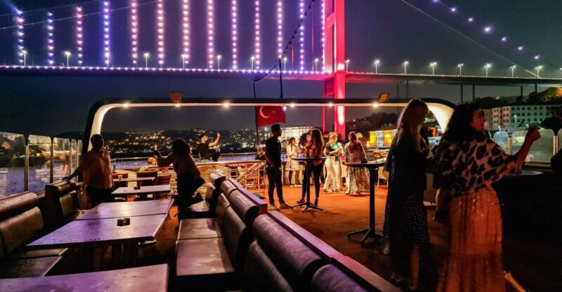 Istanbul: Bosphorus Dinner Cruise w/ Drinks & Entertainment - Practical Considerations