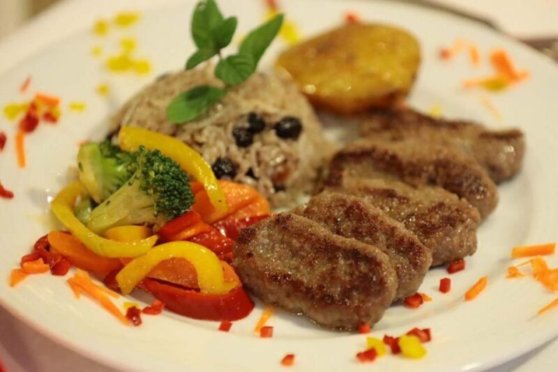 Istanbul: Bosphorus Dinner Cruise with Turkish Night Show - The Sum Up