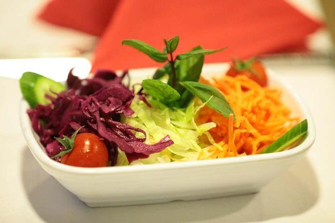 Istanbul Bosphorus Dinner Cruise with Turkish Show - FAQ