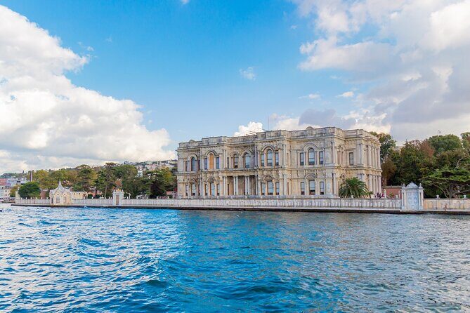 Istanbul Bosphorus Sightseeing Cruise with Audio Guide - What Makes This Bosphorus Cruise Stand Out?