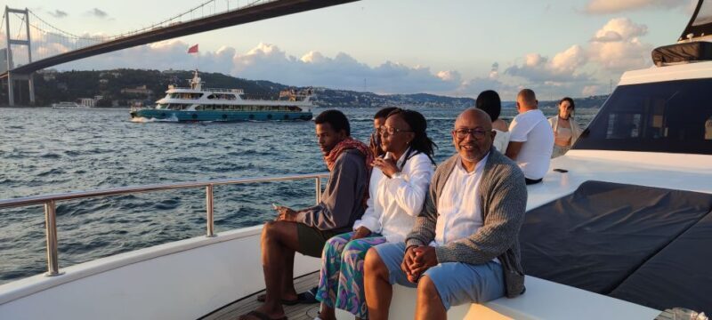 Istanbul: Bosphorus Sunset Cruise on Yacht with Live Guide - Who Should Consider This Tour?