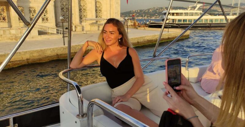 Istanbul: Bosphorus Sunset Cruise with Snacks and Wine - FAQ