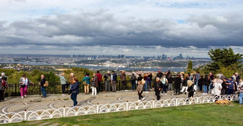Istanbul: City Hightlights Bus Tour and Bosphorus Cruise - First Stop: Çamlica Hill and Viewpoints