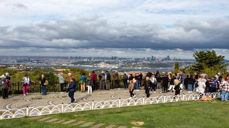 Istanbul: City Hightlights Bus Tour and Bosphorus Cruise - Bosphorus Boat Cruise