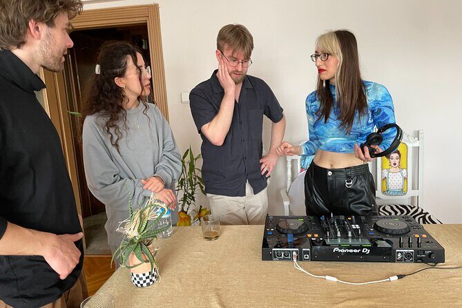 Istanbul Electronic Music and Culture Workshop From Local DJ - An In-Depth Look at the Istanbul Electronic Music and Culture Workshop