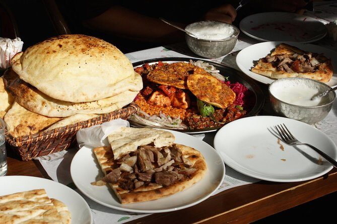 Istanbul: Evening Private Food Tour In Kadikoy - An In-Depth Look at the Experience