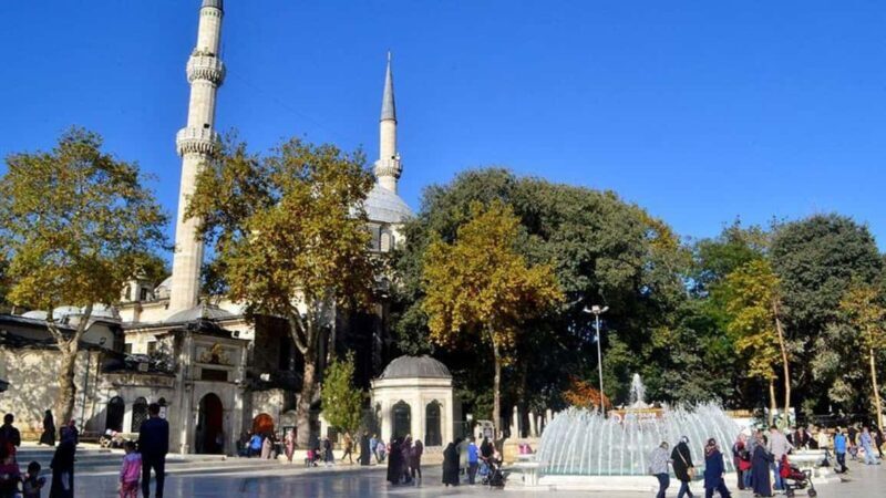 Istanbul: Full Day Islamic Sahaba Tour with Lunch & Transfer - Who Should Consider This Tour?