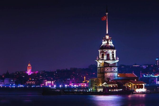 Istanbul GBosphorus Dinner Cruise and Belly-Dancer Show - The Experience in Detail