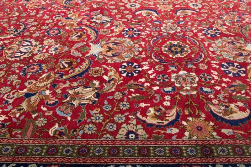 Istanbul: Guided Shopping Trip with Turkish Coffee Tasting - Discovering Local Crafts and Artisans