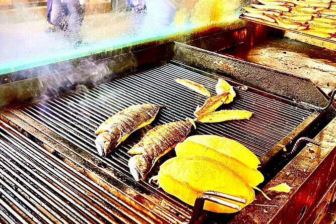 Istanbul Guided Street Food Tour Around European and Asian Sides - Who This Tour Is Perfect For