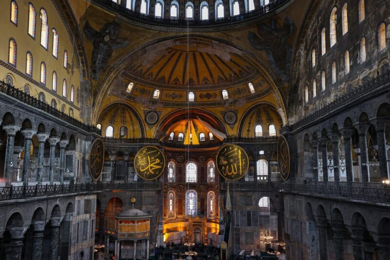Istanbul: Hagia Sofia, Blue Mosque, and Grand Bazaar Tour - Authentic Insights from Reviewers