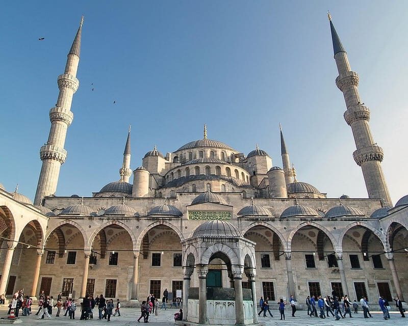 Istanbul: Hagia Sophia and Blue Mosque Tour with Tickets - Discover Istanbul’s Most Famous Mosques and Monuments in 2.5 Hours