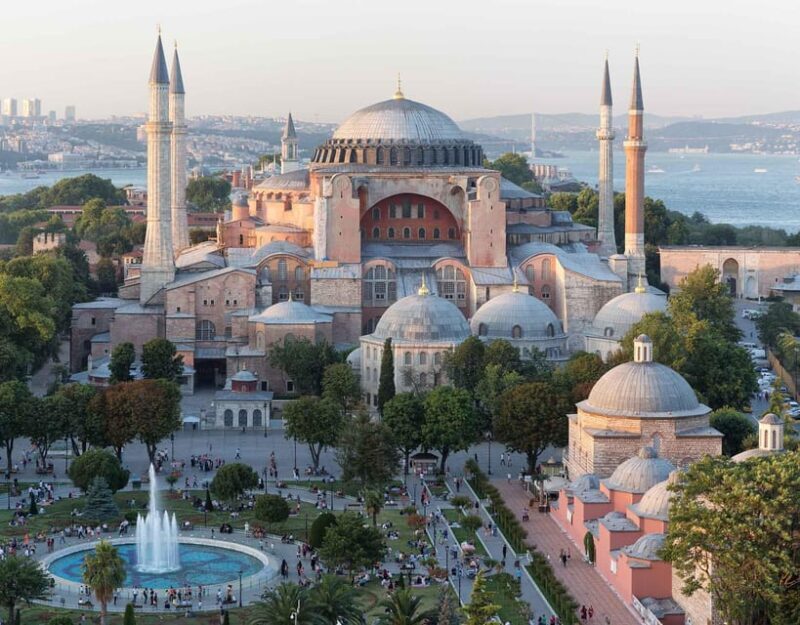 Istanbul: Hagia Sophia and Blue Mosque Tour with Tickets - Key Points
