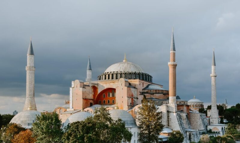 Istanbul: Hagia Sophia, Blue Mosque, & Basilica Cistern Tour - FAQ