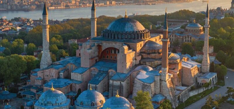 Istanbul: Hagia Sophia Skip-the-Line Ticket & Museum Option - The Architecture and Artistic Details