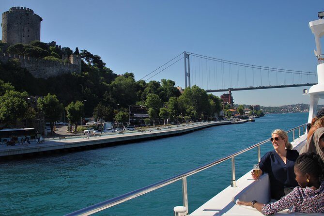 Istanbul Lunch Cruise on Bosphorus and Black Sea - Key Points