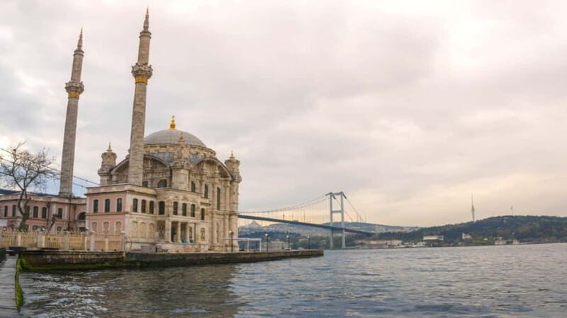 Istanbul: Luxury Yacht on Bosphorus - Value for Money