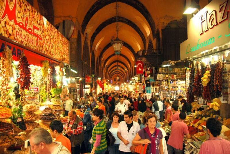 Istanbul: Morning Bosphorus Boat Tour with Spice Bazaar - Analyzing the Cost and Value