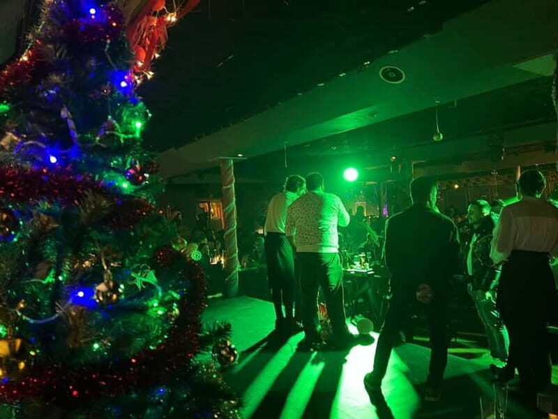 Istanbul: New Year's Eve Bosphorus Dinner Cruise Party 2026 - The Food and Drinks