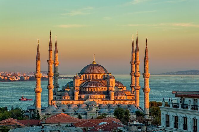 Istanbul Old City Private Walking Tour with Bosphorus Cruise - The Itinerary in Detail: What You Can Expect