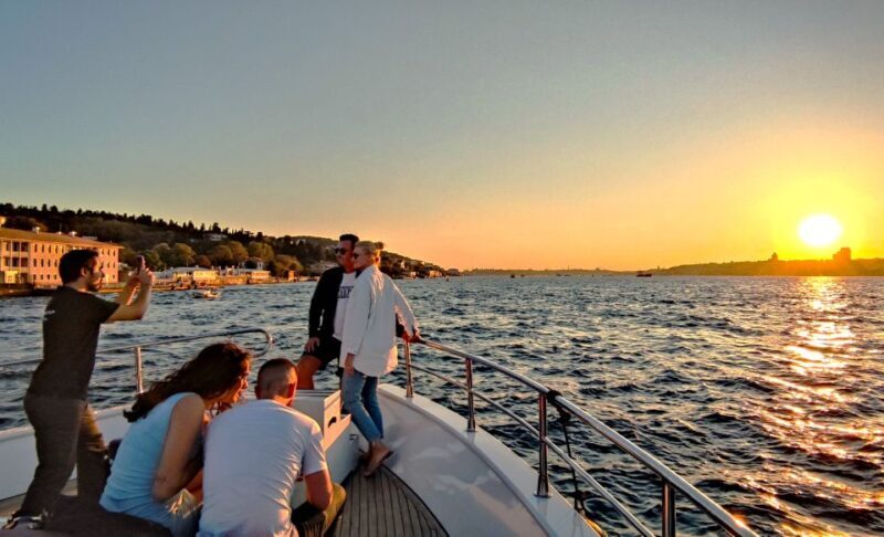 Istanbul: Old City Tour and Luxury Sunset Bosphorus Cruise - A Closer Look at the Itinerary