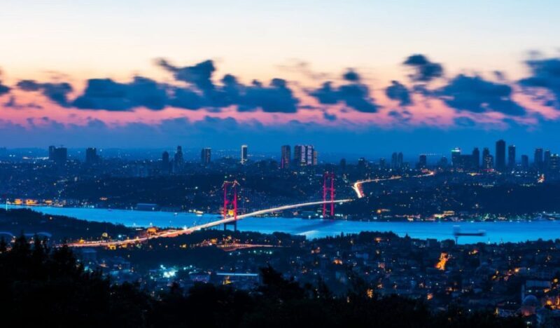 Istanbul: Old Town Tour and Bosphorus Lunch Cruise - Frequently Asked Questions