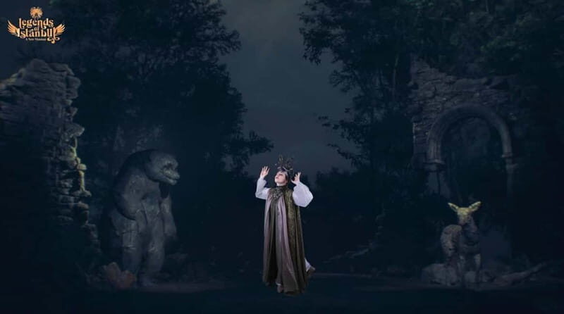 Istanbul: Ottoman Dress-Up & Rooftop Photo Shoot - Who Will Love This?