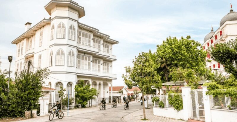 Istanbul: Princes Islands Tour with Heybeliada and Büyükada - Who Is This Tour Best Suited For?