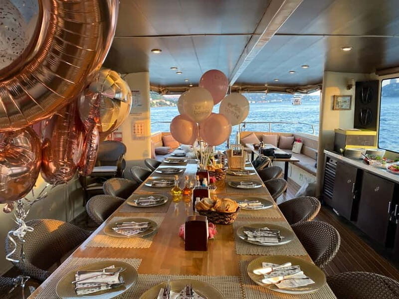 Istanbul: Private Bosphorus Boat Cruise - Key Points