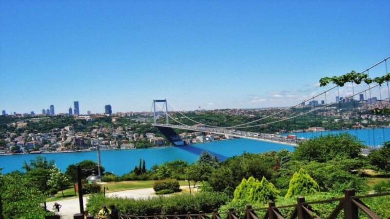 Istanbul: Private Bosphorus Cruise By Luxury Yacht - FAQ