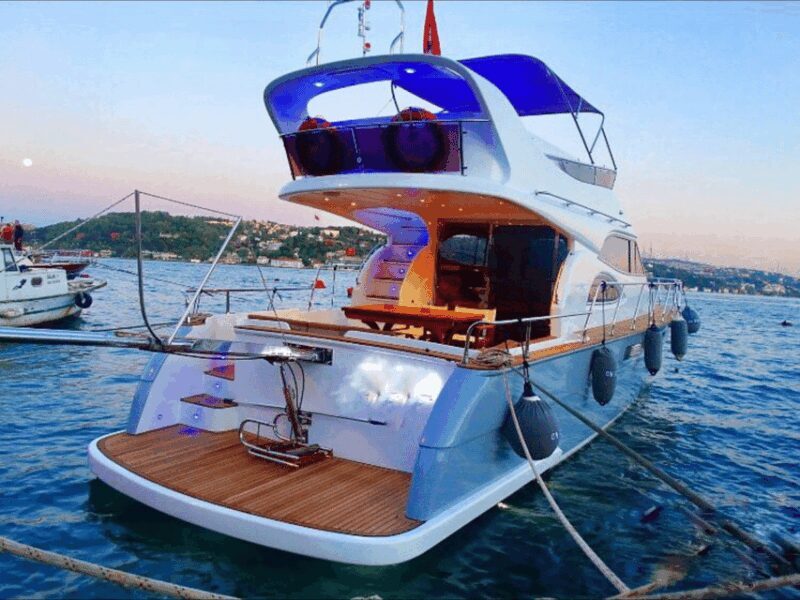 Istanbul: Private Bosphorus Tour On Luxury Yacht - An In-Depth Look at the Private Bosphorus Yacht Tour