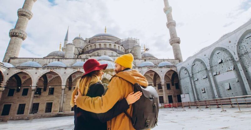 Istanbul: Private photoshoot at Hagia Sophia&Blue Mosque - A Closer Look at the Experience