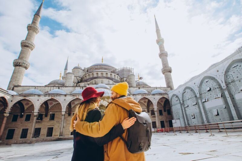 Istanbul: Private photoshoot at Hagia Sophia&Blue Mosque - Authentic Insights from Reviews