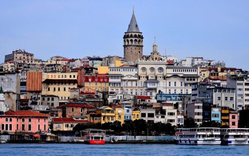 Istanbul: Private Sightseeing 2, 4 or 8 hours with a Local - The Sum Up