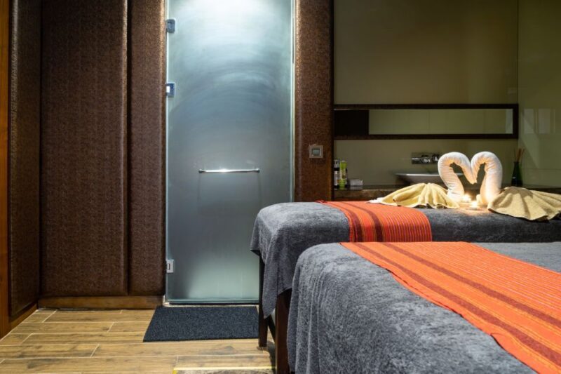 Istanbul: Private Turkish Bath, Massage, and Pool in Taksim - FAQ