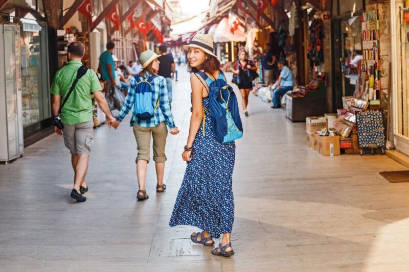 Istanbul: Professional photoshoot at Grand Bazaar - Key Points