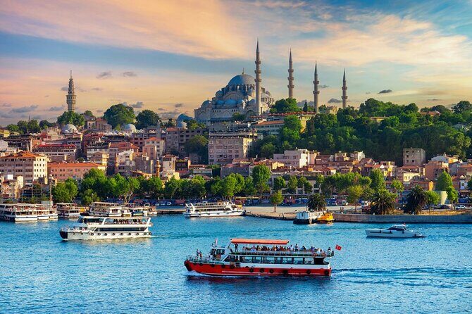Istanbul Revealed: Historic Pathways & Bosphorus Serenity - Bosphorus Yacht Cruise: The Showstopper